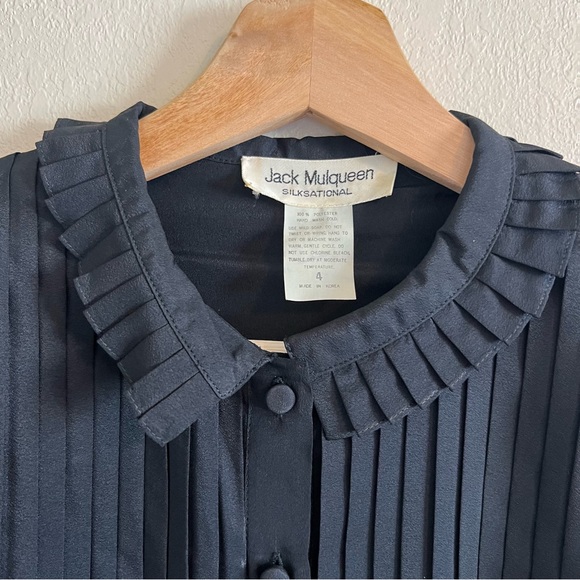 Vintage 80s Pleated Button Up - Picture 5 of 10